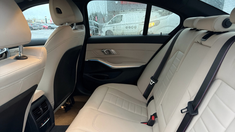 BMW 3 Series 330e M Sport 4dr Step Auto Saloon